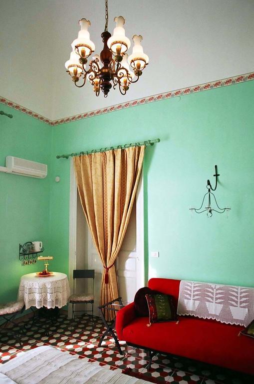 كاتانيا 5 Balconi B&B الغرفة الصورة